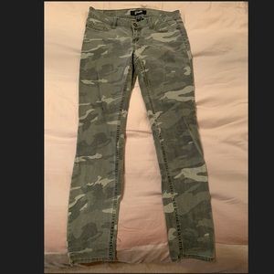 Rewash Camo Jeans Size 7